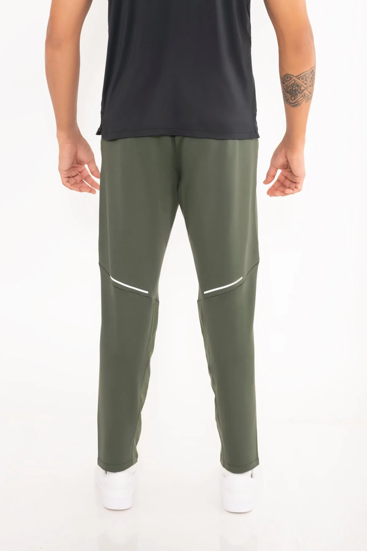 Essential Men's Track
