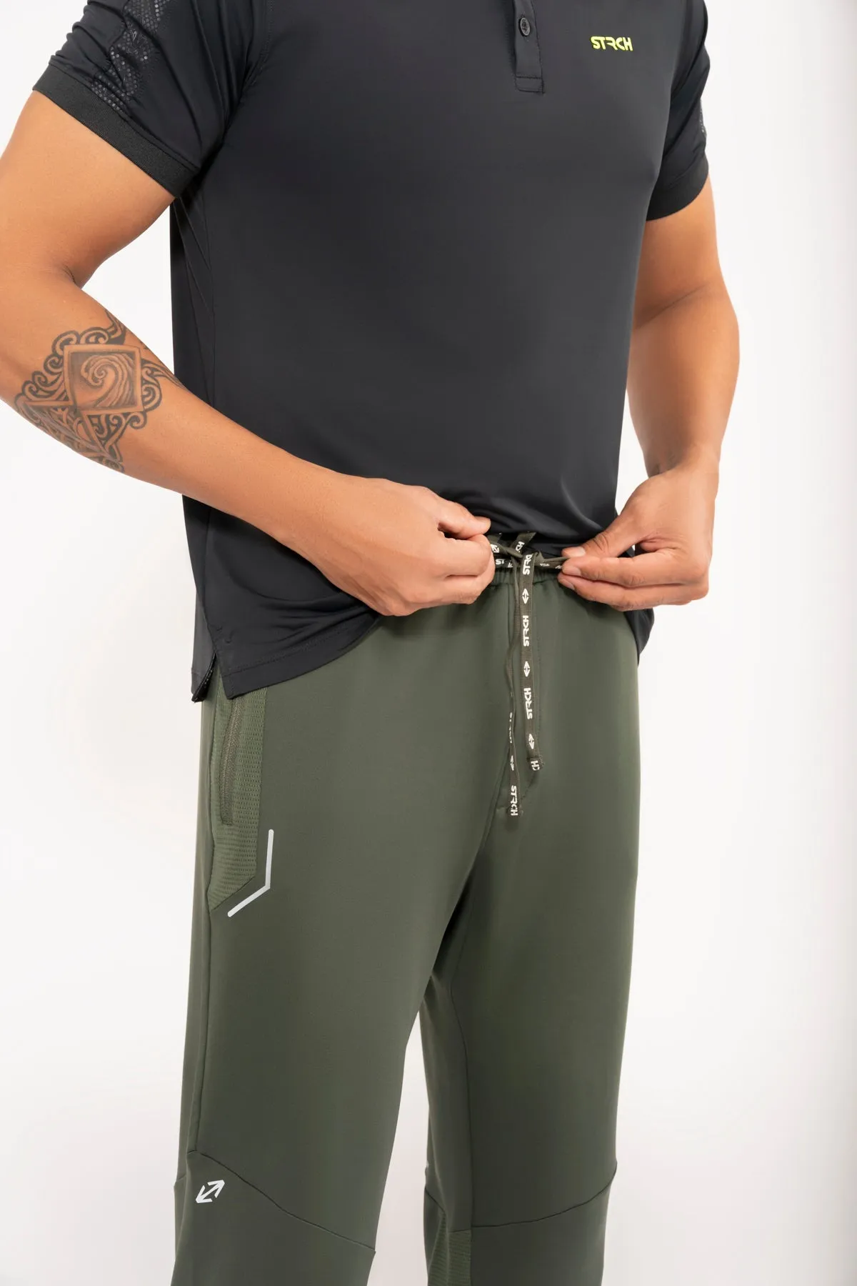 Essential Men's Track