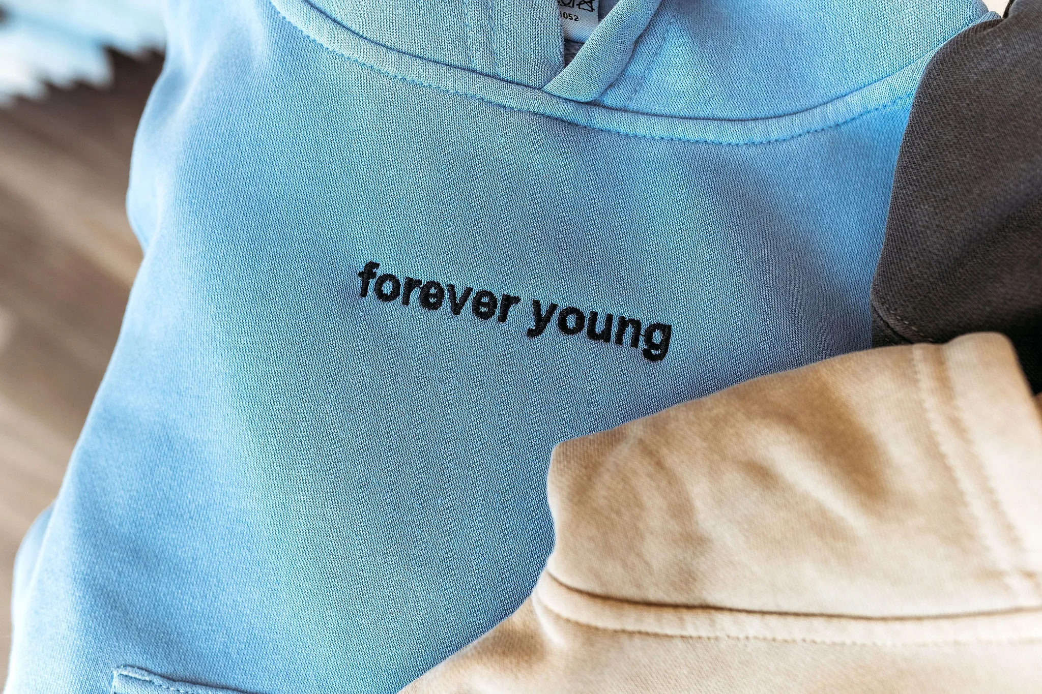 Roman & Leo - Boys FOREVER YOUNG Pigment Dyed Hoodie in Sky